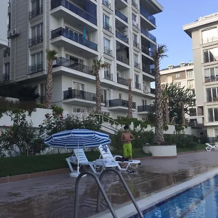 Gurpinar Grand Luxe Beach + Wifi + Parking Prive Apartment *